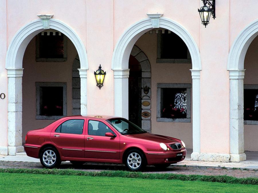  Lancia Lybra 1999 года  (фото 59 из 67)